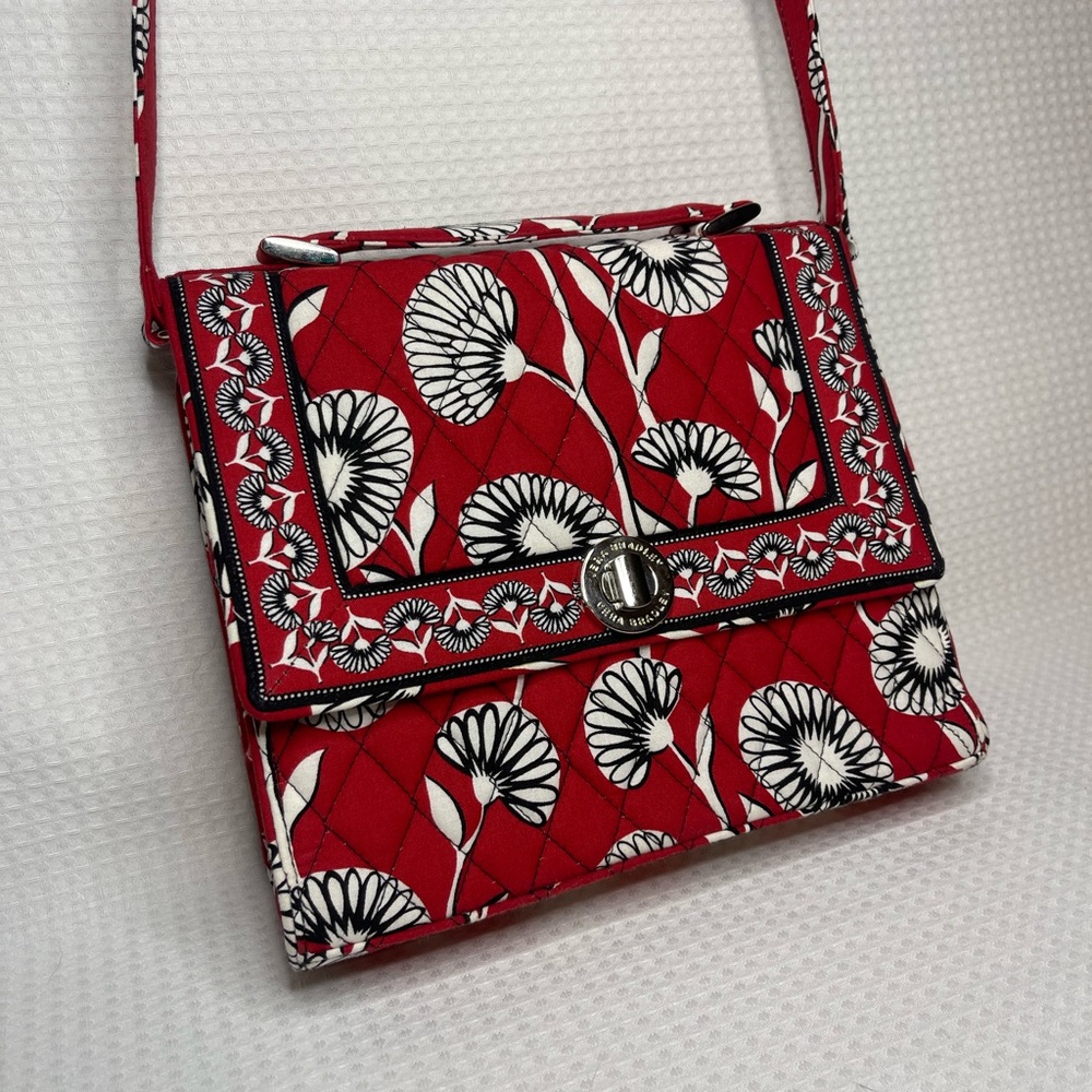 Vera Bradley Deco Daisy Red Black White Hand & Shoulder Handbag Purse Retired